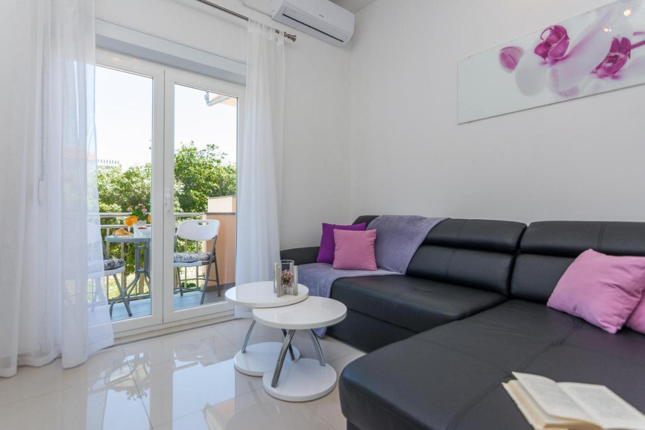 Apartments Marko Sukošan Екстериор снимка